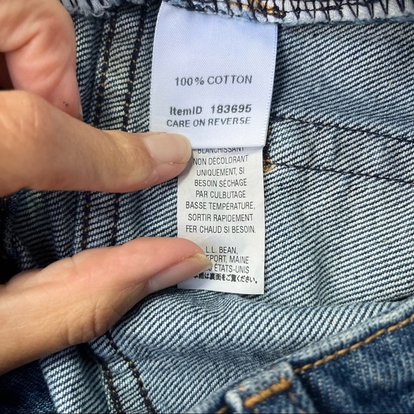 L.L. Bean Original Fit Relaxed Elastic Waist Mom Jeans Size 10 Petite - Picture 4 of 9